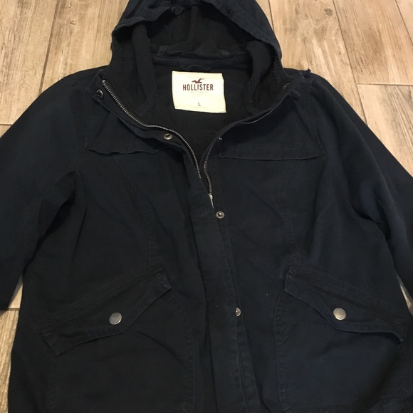 SOLD🚫🚫🚫 Hollister Jacket - Picture 2 of 3